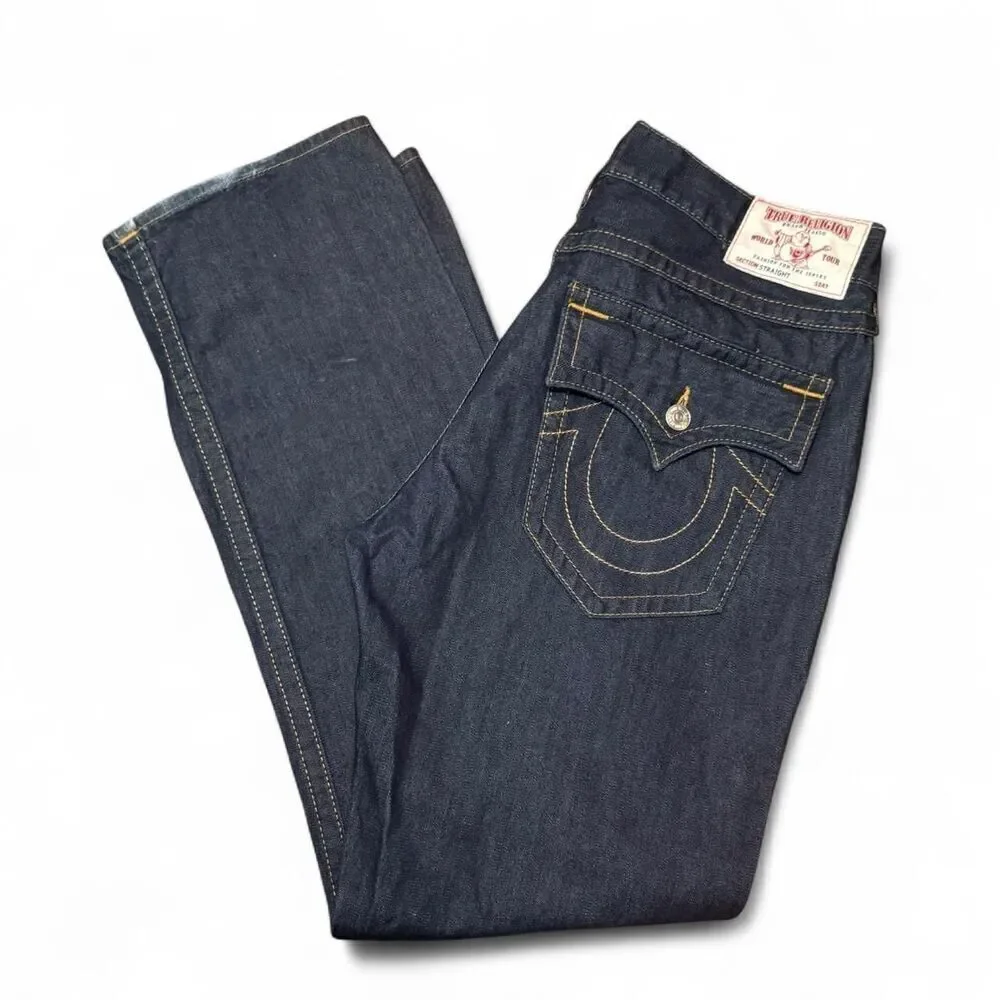 True Religion Dark wash straight leg denim jeans with back flap pockets sz 40